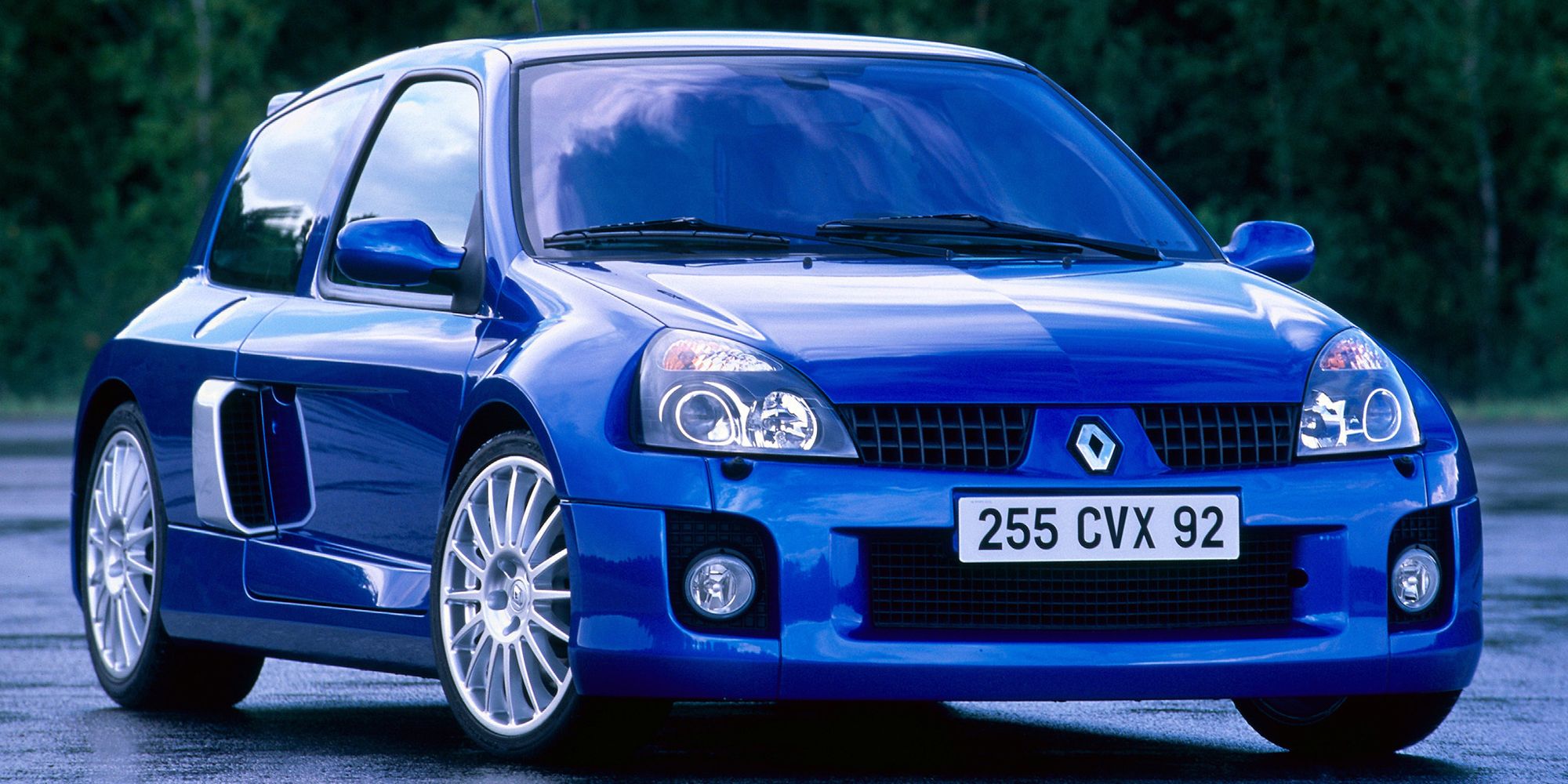 The front of the Clio V6 Phase II