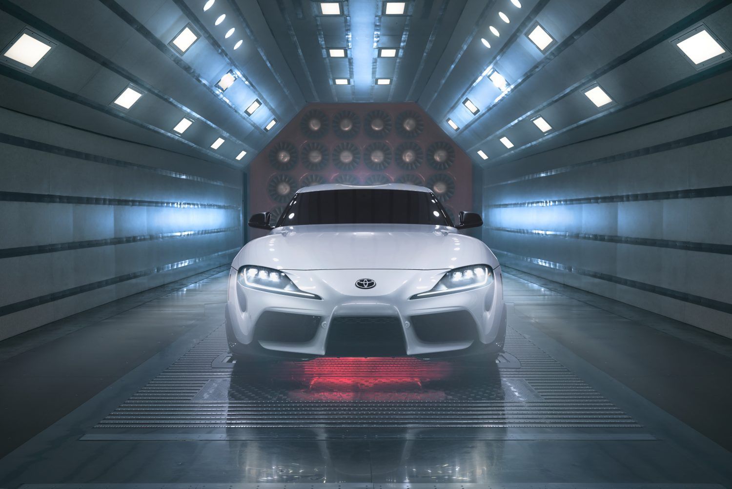 Supra-A91-CF-Front_WindTunnel_0889-1500x1002