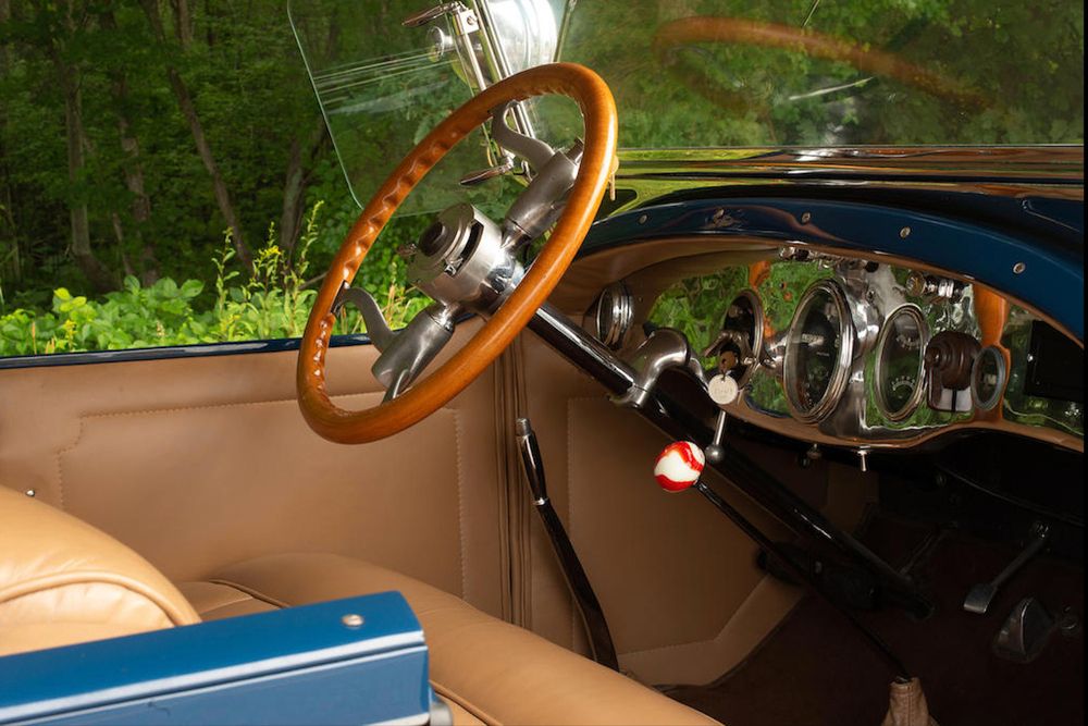 The-Interior-Of-The-1926-Packard-426-Boat-Tail