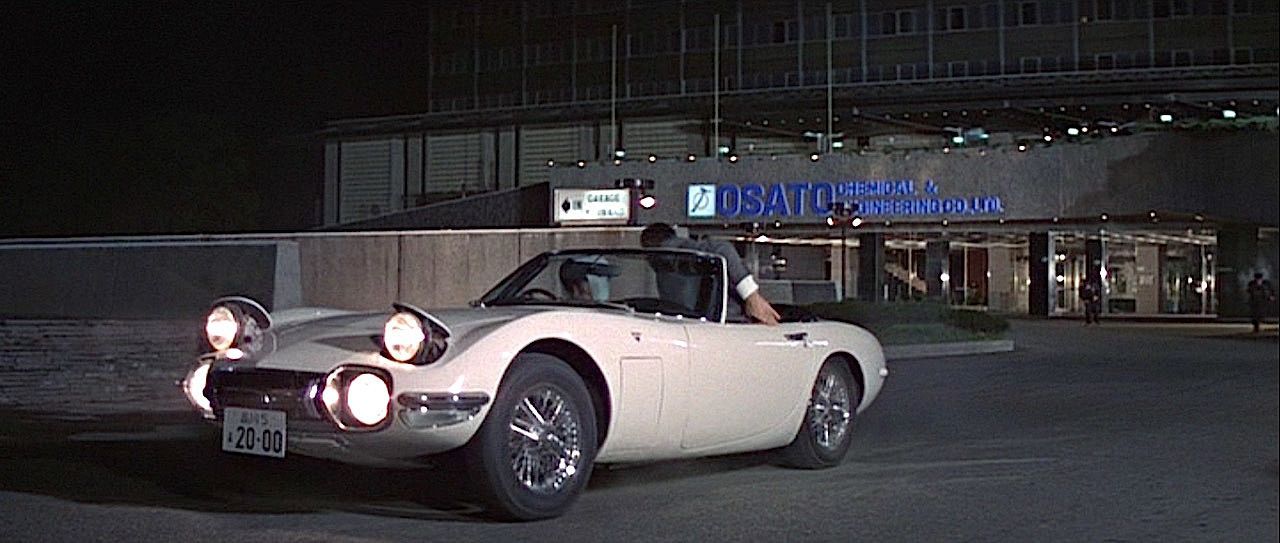 Toyota-2000GT-–-You-Only-Live-Twice-(1967)