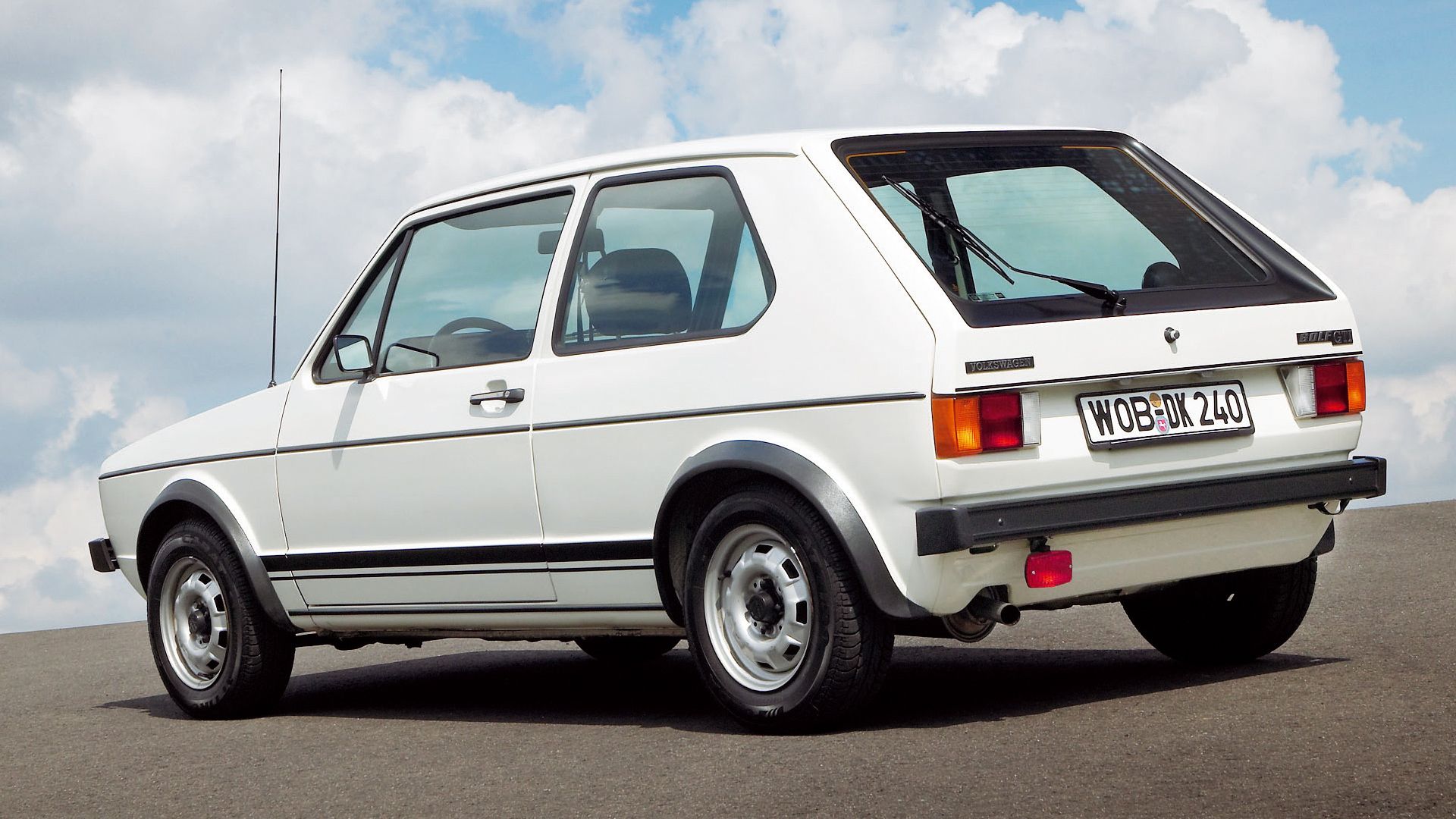 Rear 3/4 view of the Golf GTI Mk1