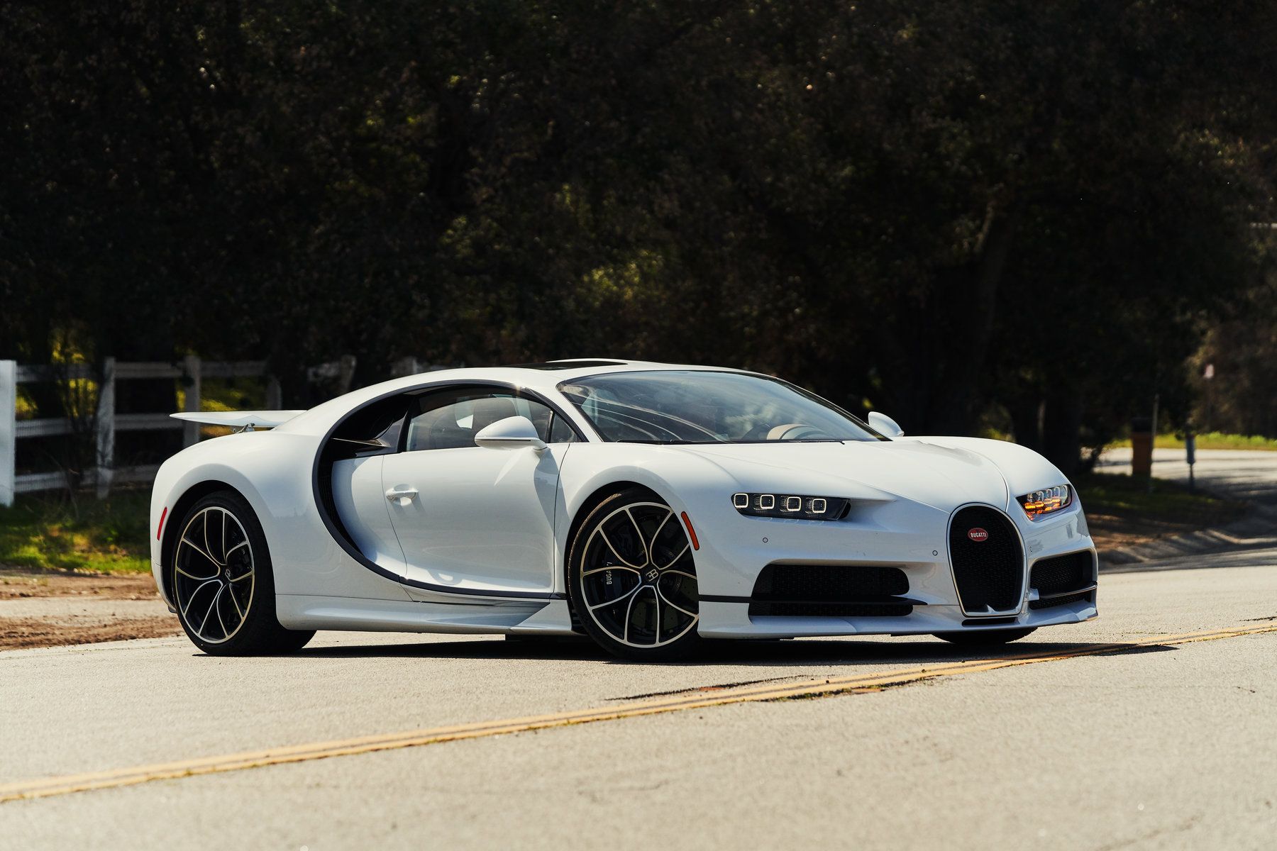 White 2021 Bugatti Chiron