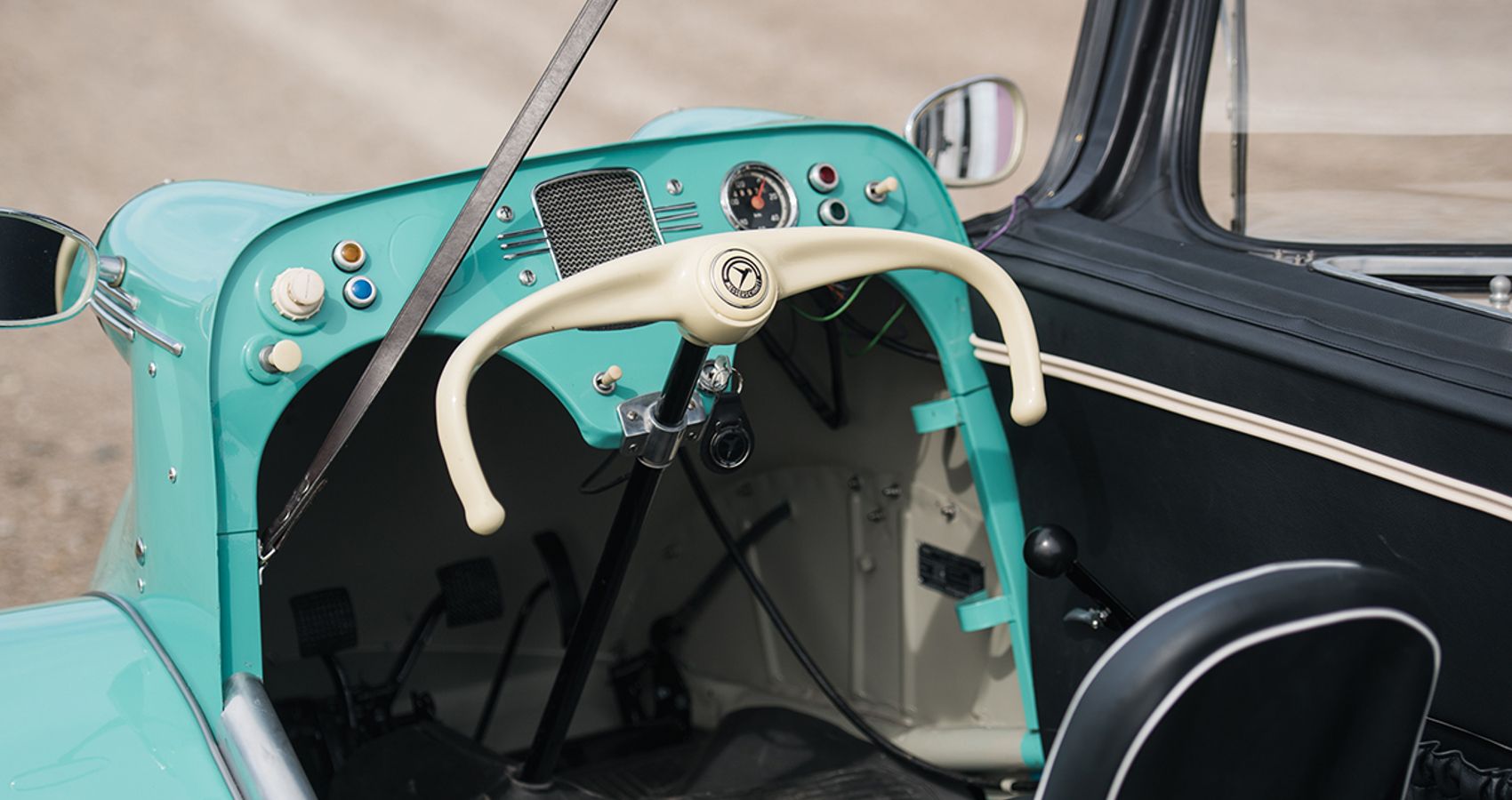 The Yoke On The Messerschmitt Was Very Different To The Steering Wheel