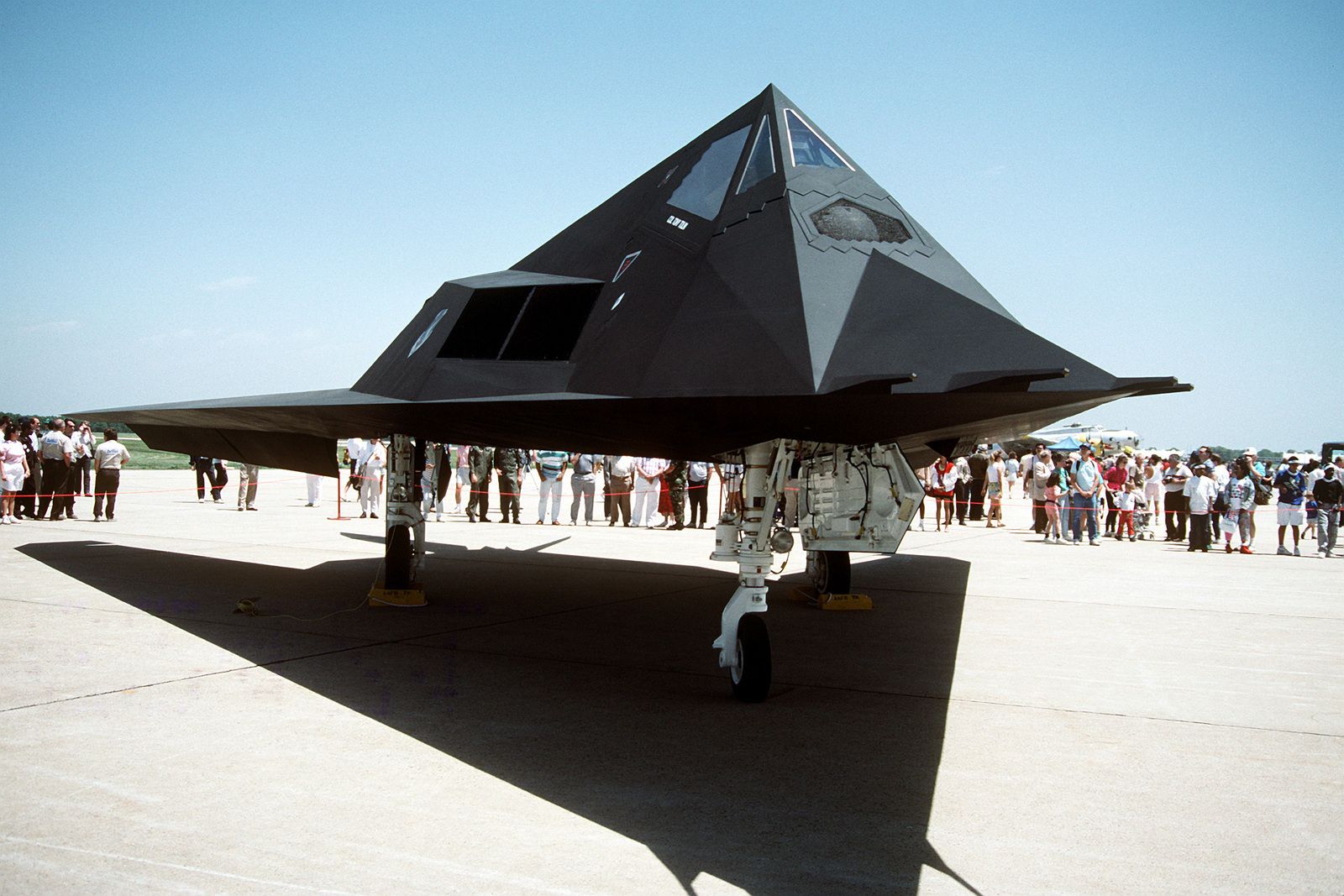a-right-front-view-of-a-37th-tactical-fighter-wing-f-117a-stealth-fighter-aircraft-e7bf3a-1600 (1)