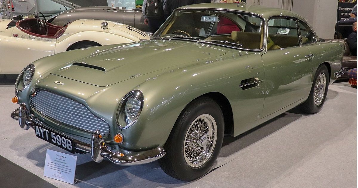 Aston Martin Db5 Slot Car Details about   2pc 1960s Hong Kong Kader 1964 Chevy Corvette Coupe 