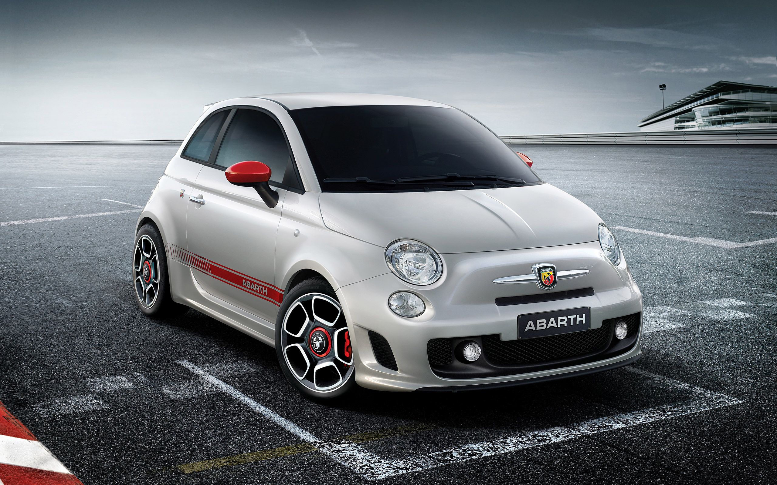 5 Reasons Why We Love The Fiat 500 Abarth (5 Reasons Why We'd Never Buy One)