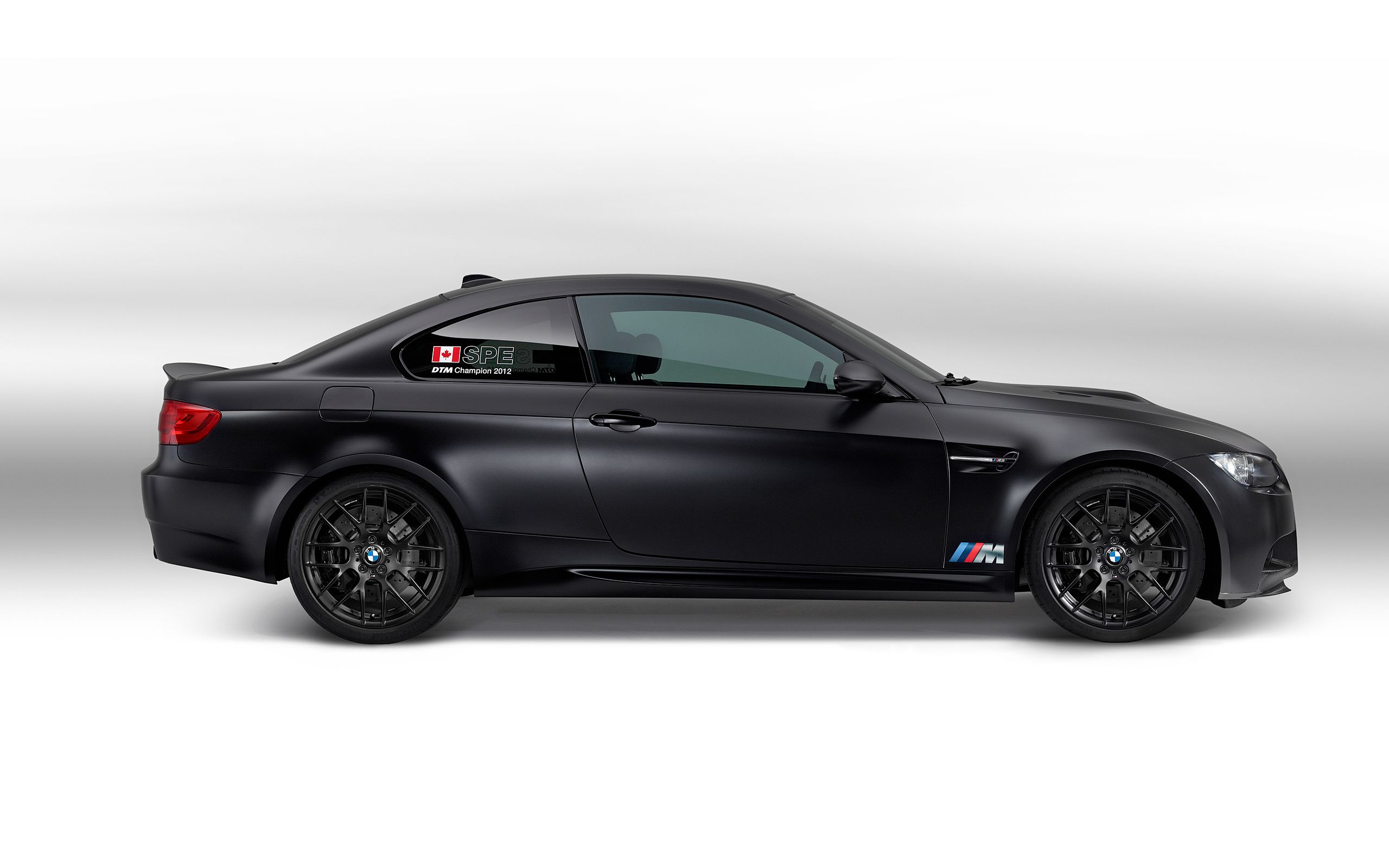 2012-BMW-M3-DTM-Champion-Edition-002-1600