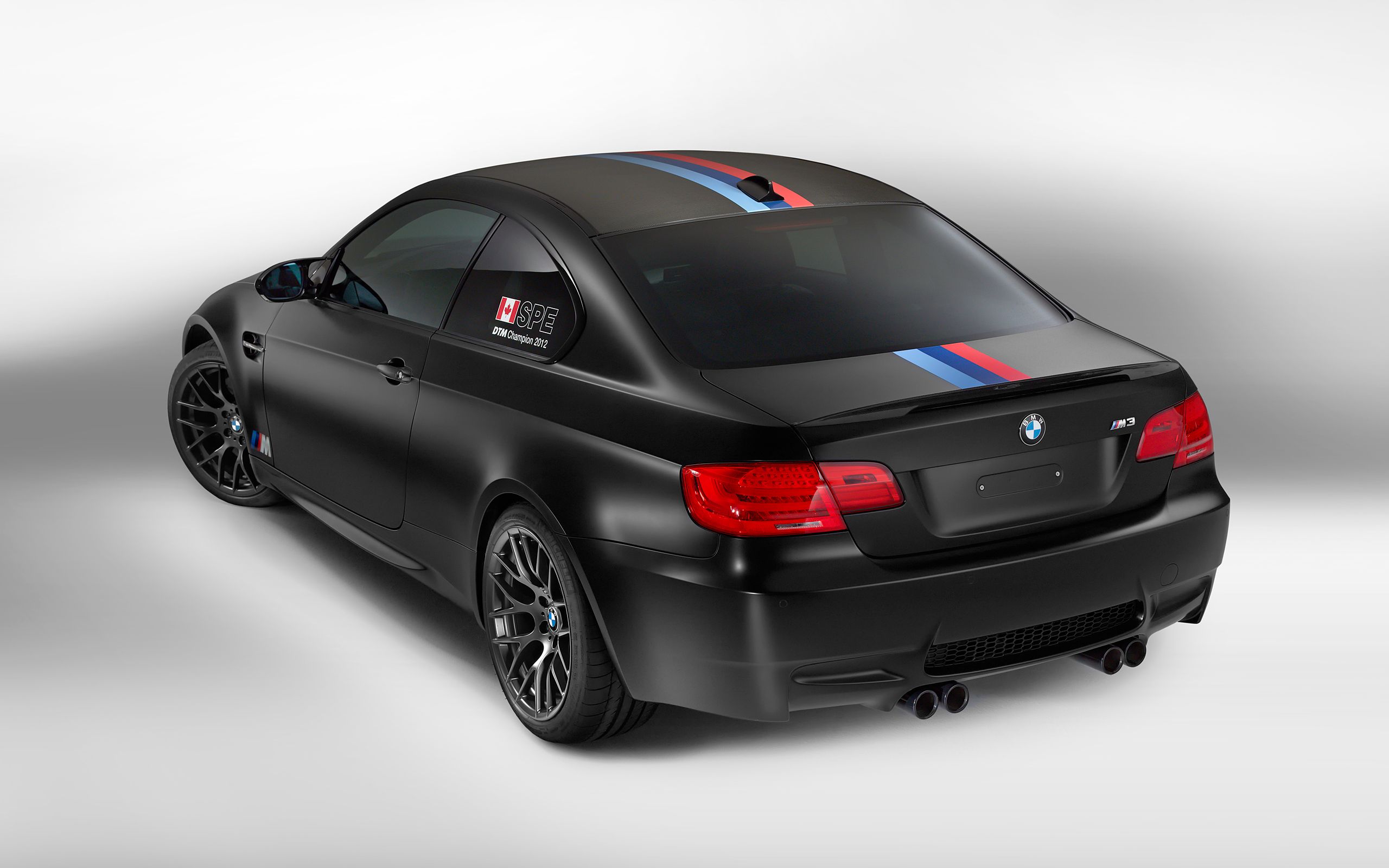 2012-BMW-M3-DTM-Champion-Edition-003-1600