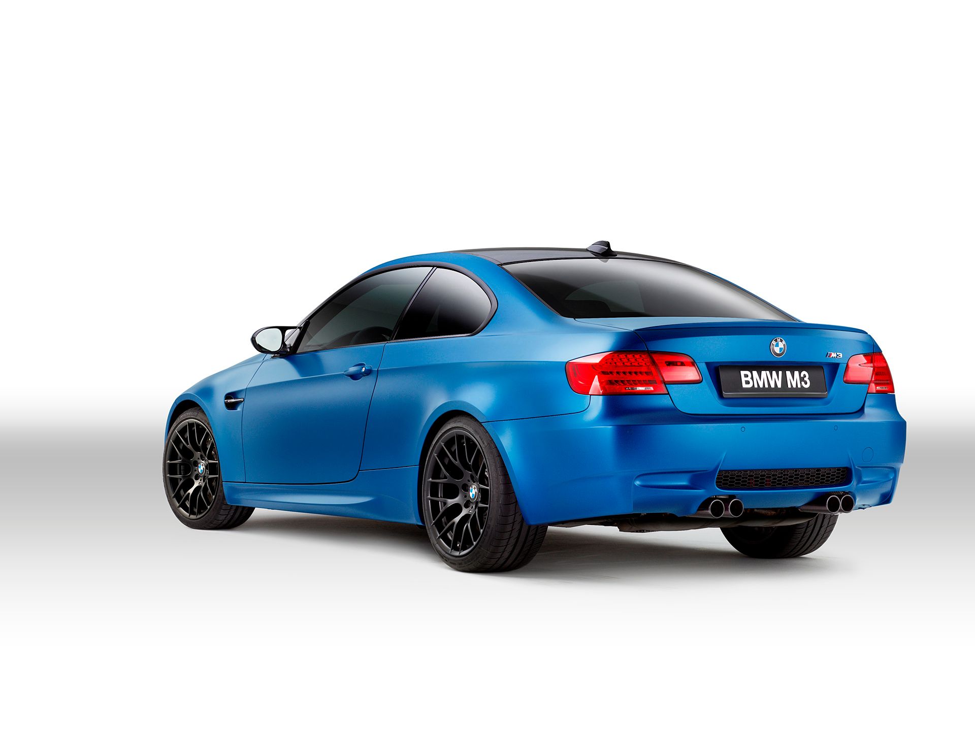 2013-BMW-M3-Frozen-Edition-002-1440