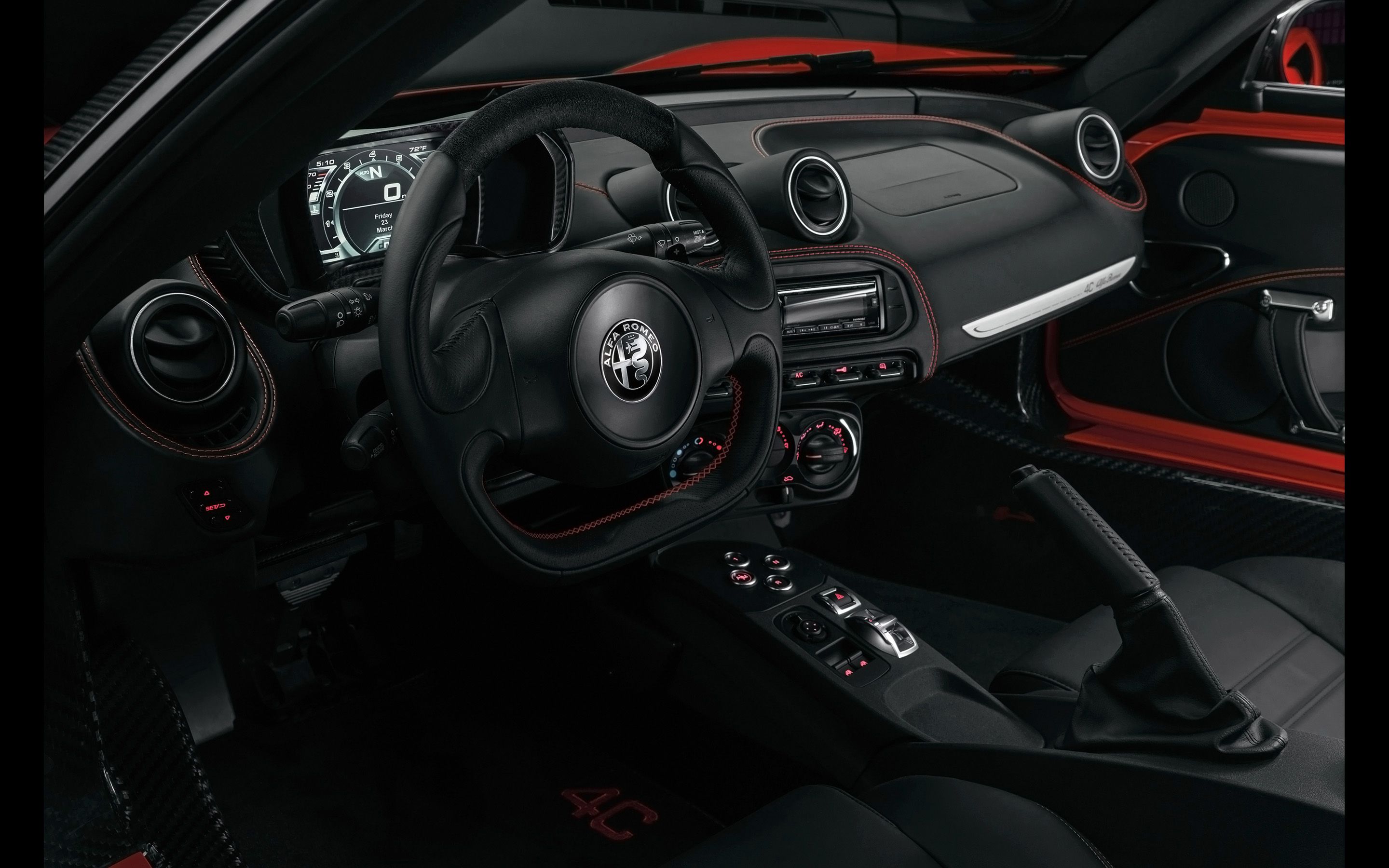 2018-Alfa-Romeo-4C-Coupe-and-Spider-Interior-1-2880x1800