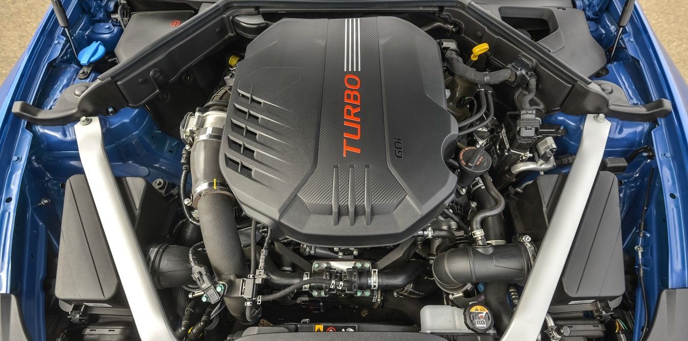 2018 Kia Stinger GT2 AWD Engine - Kia Media Cropped