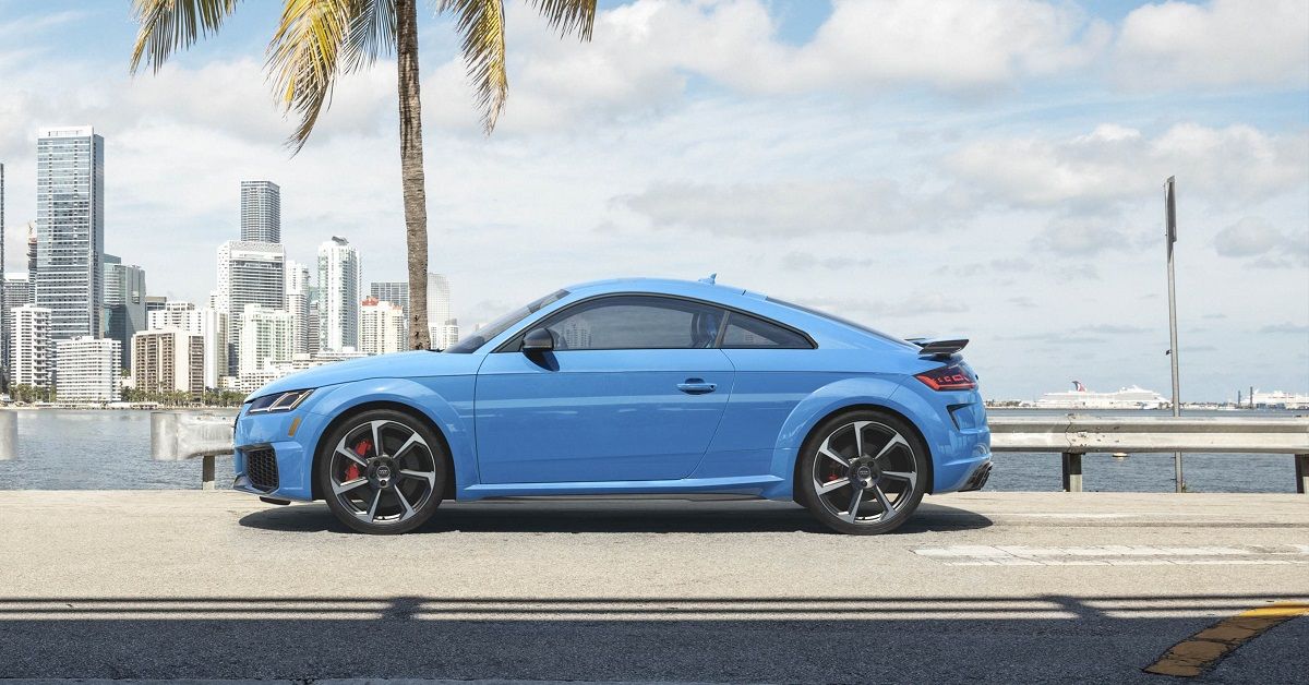 2021-Audi-TT-RS-side-profile