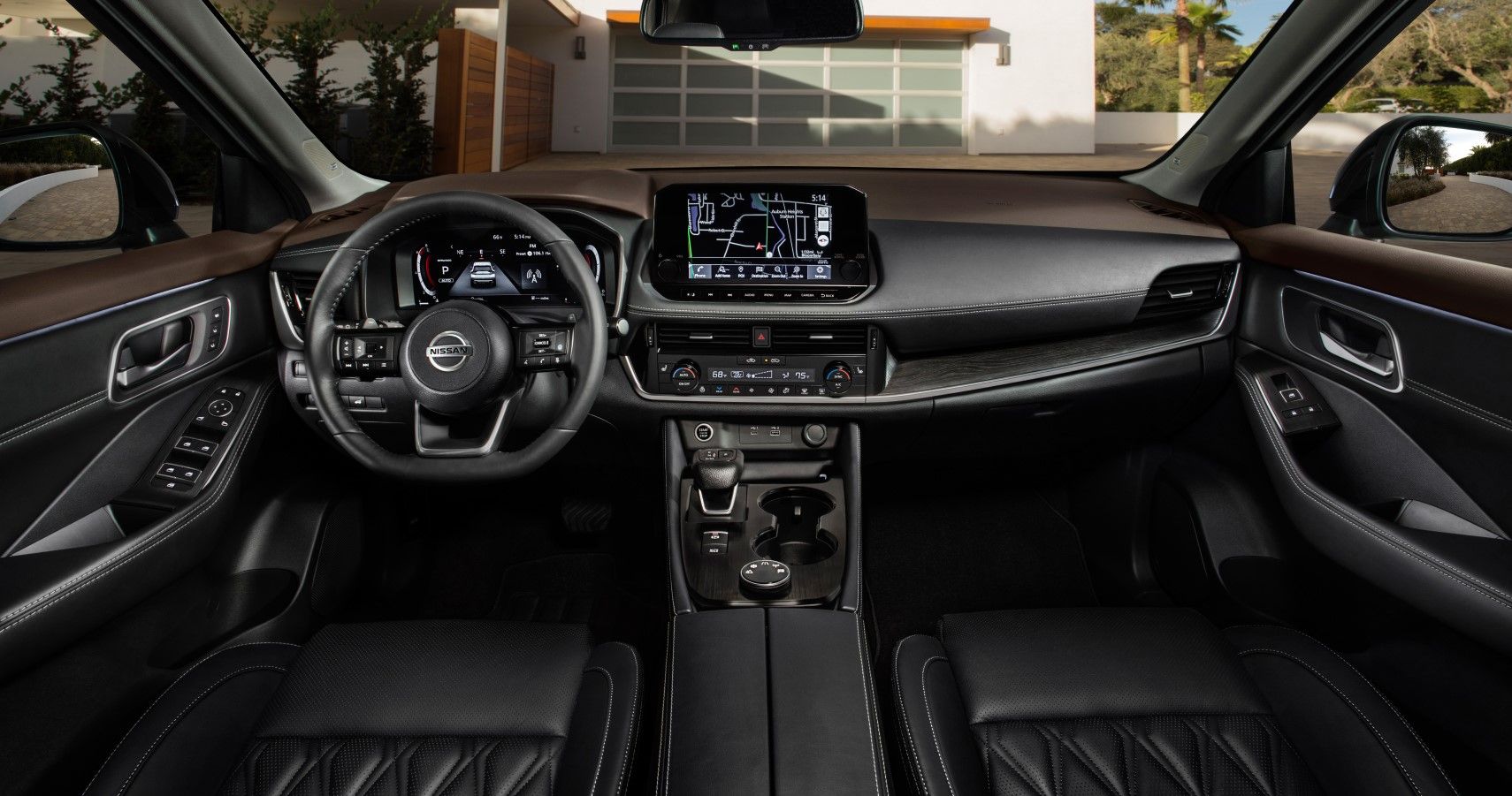 2021 Nissan Rogue interior dashbaord layout view
