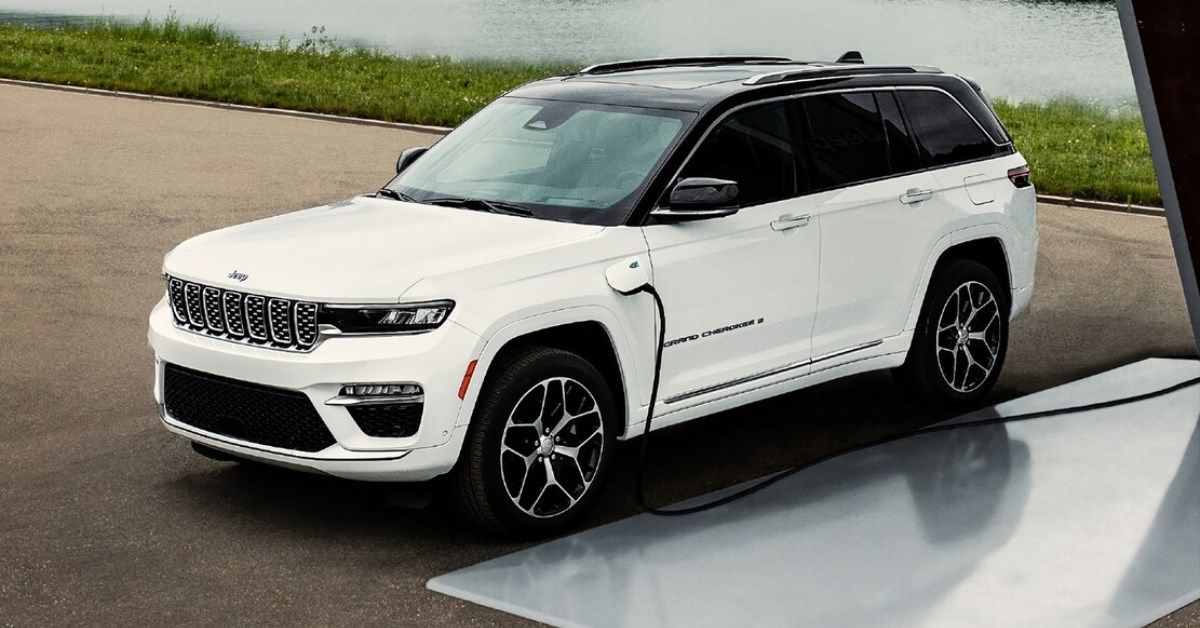 Here’s Everything We Know About The Upcoming 2022 Jeep Grand Cherokee 4xe