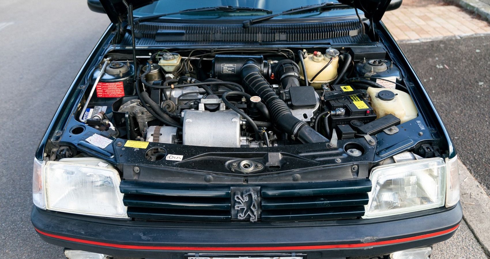 205 GTi Engine Bay