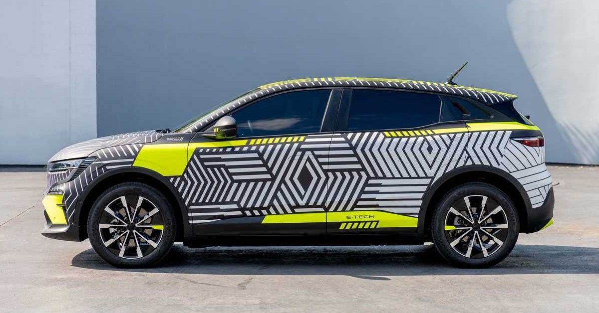 An Image Of A Camouflaged 2022 Renault Megane E-Tech