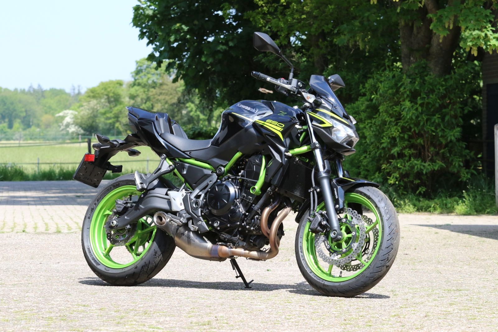 Black And Green 2021 Kawasaki Z650