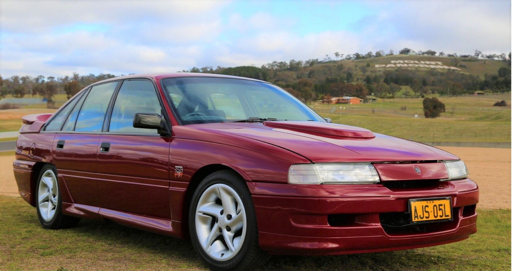 Holden Commodore SS - Front quarter