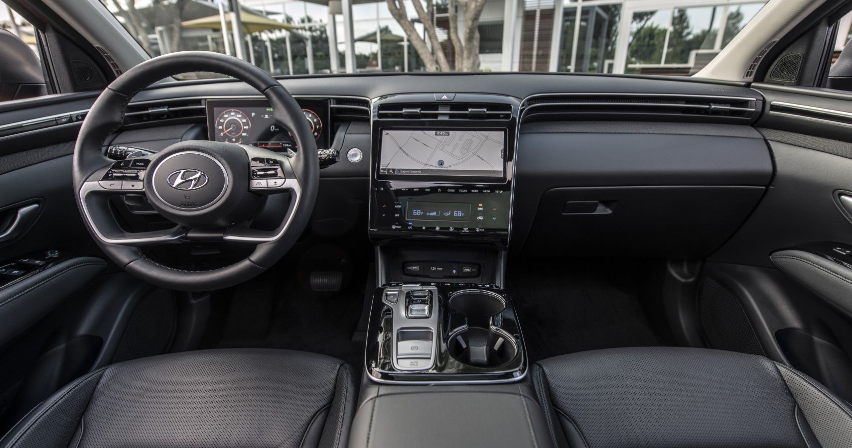 2022 Hyundai Tucson has a plush dashbaord loaded with screens