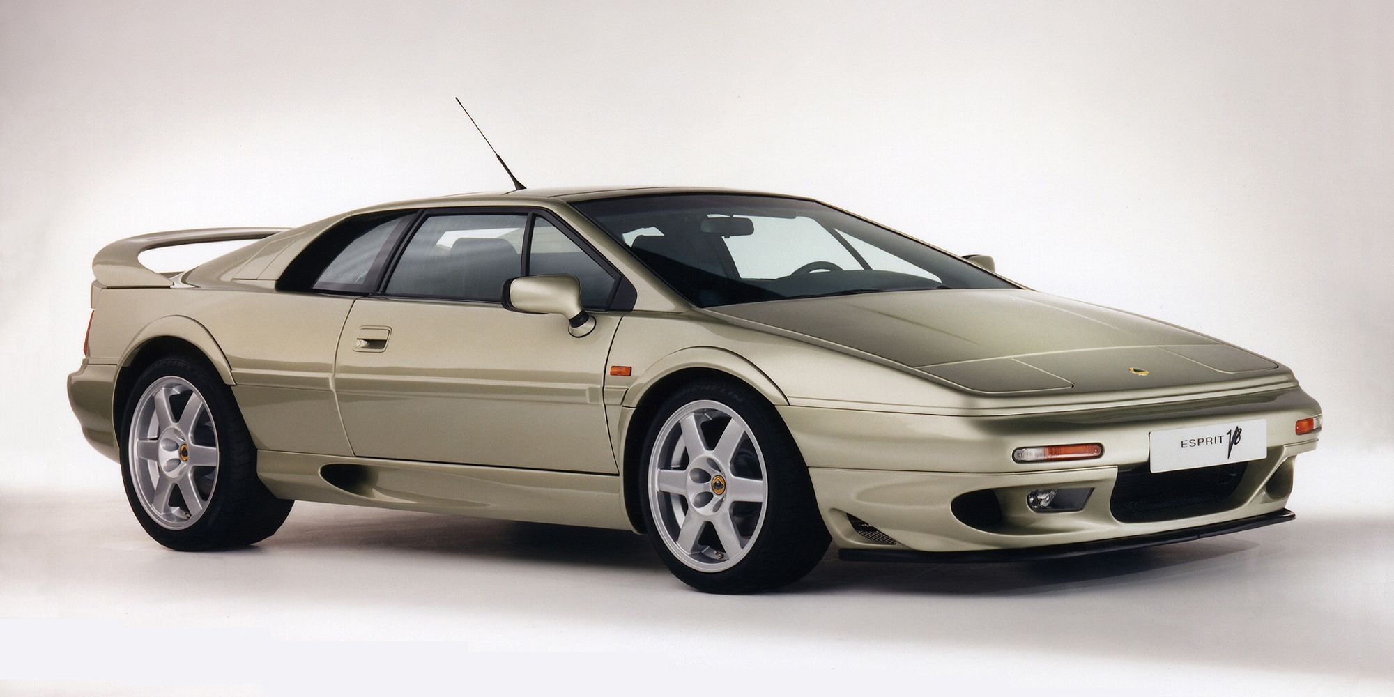 Front 3/4 view of the Lotus Esprit V8