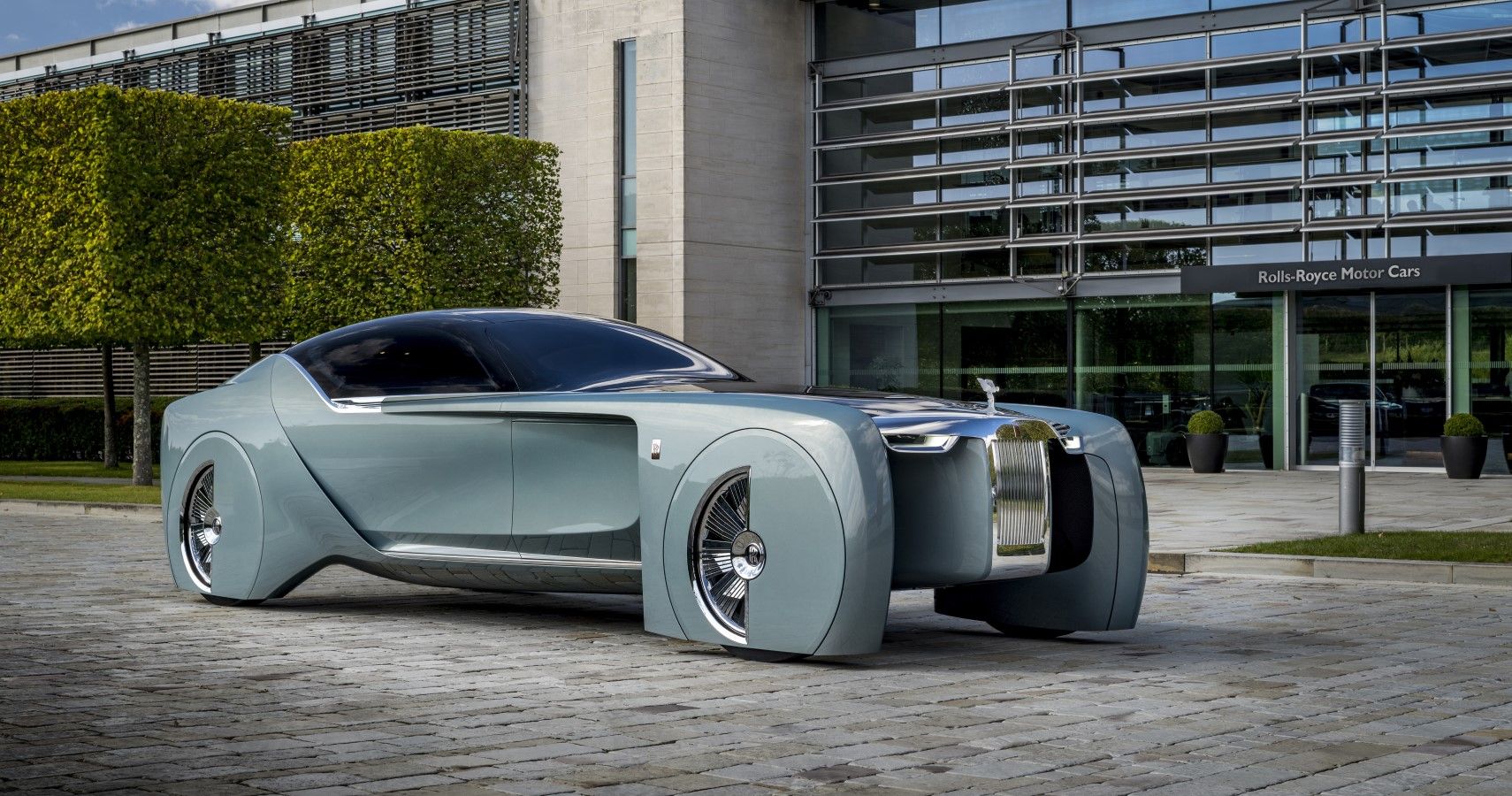 The 2023 Rolls-Royce Silent Shadow Will Be The Most Extravagant EV
