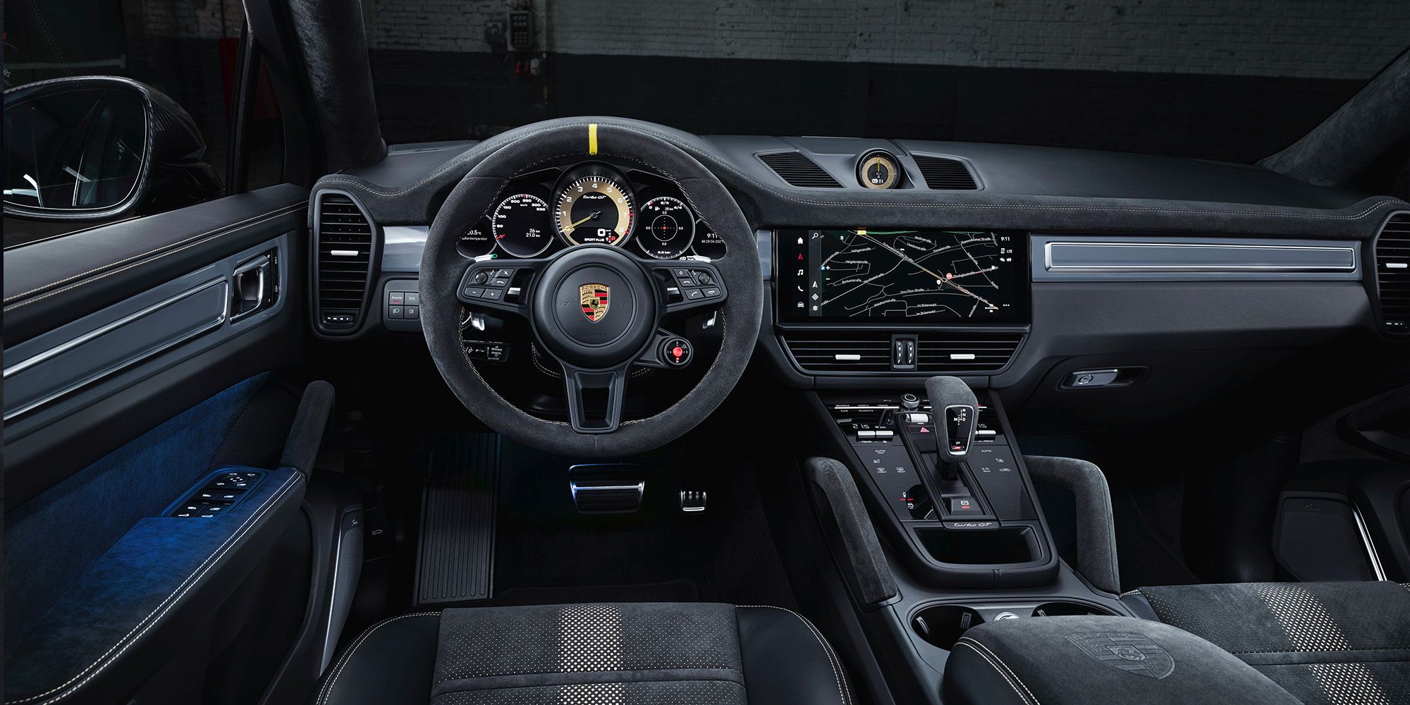 The interior of the Cayenne Turbo GT