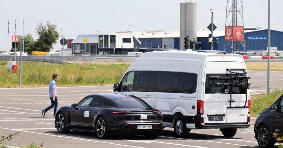Porsche Uses Real-Time Warning System To Stop For A Pedestrian