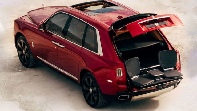 RR Cullinan Rear Viewing Suite