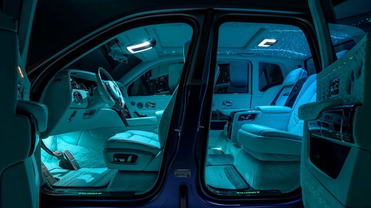 Rolls Royce Cullinan Interior