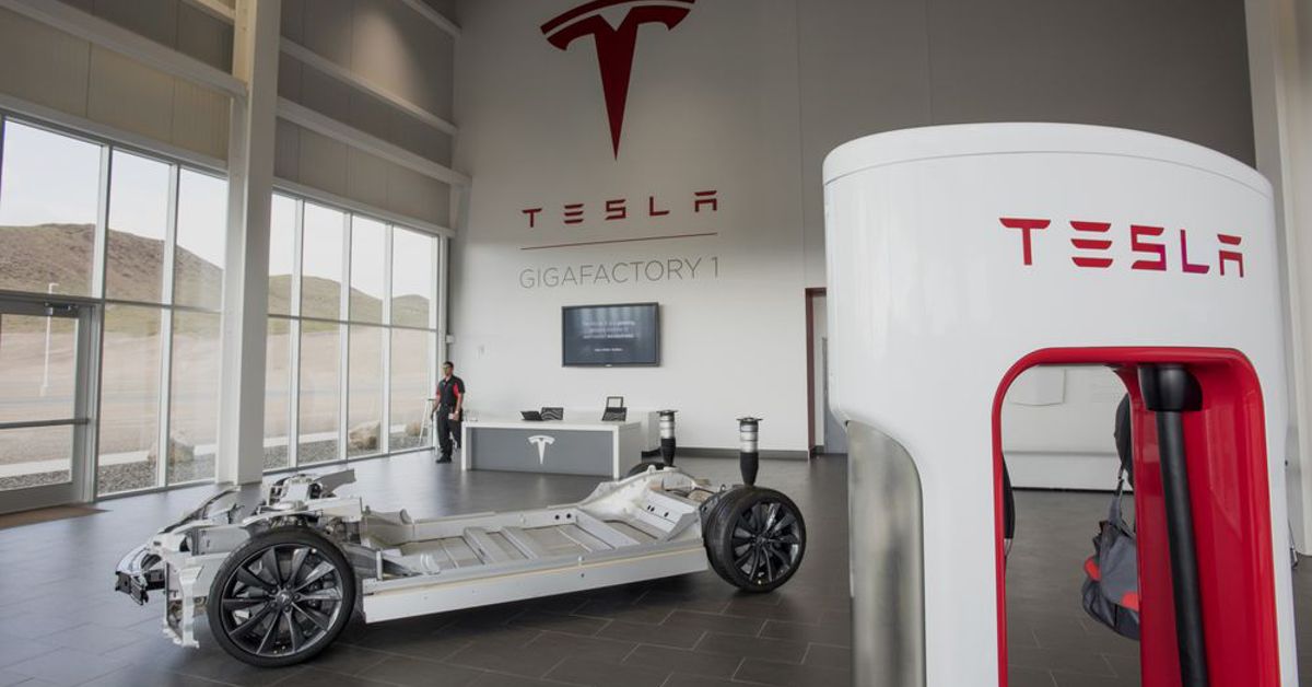 The Long Lasting Long Tesla Model 3 Battery
