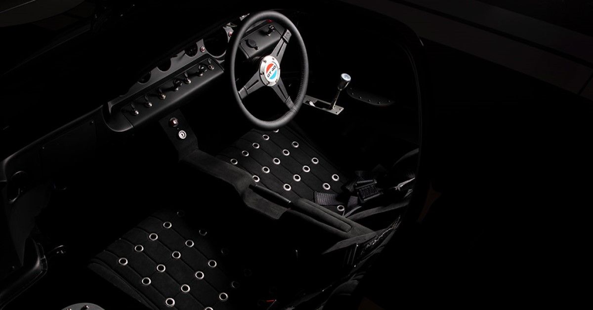 Everrati Superformance GT40 interior view