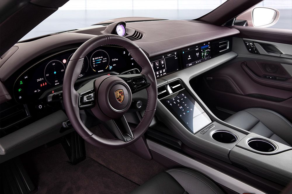 porsche-The-all-new-Taycan-with-rear-wheel-drive--interior
