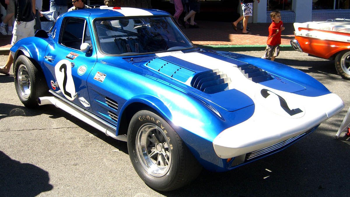 Blue And White 1963 C2 Corvette Grand Sport 