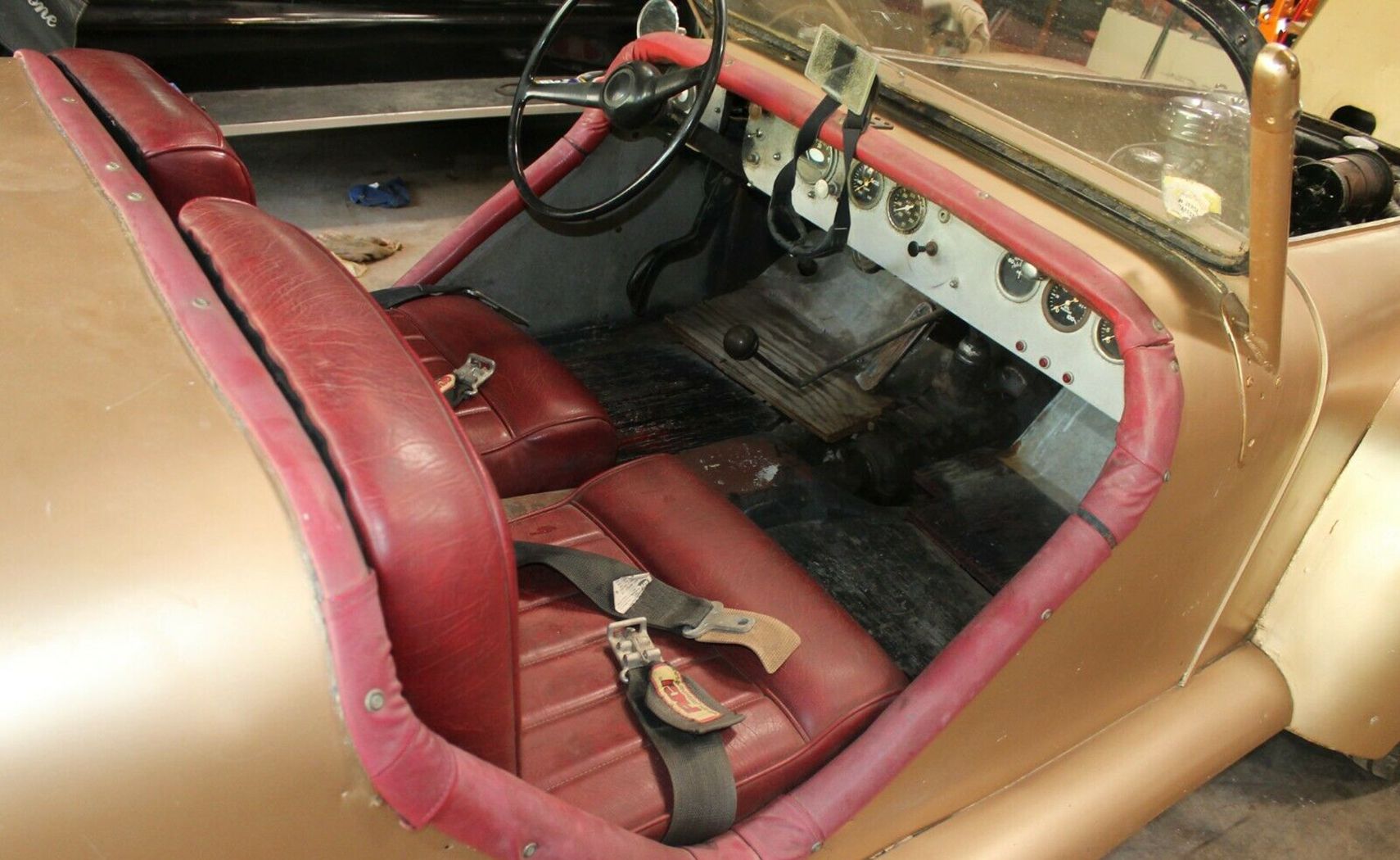 1939 Mercury 99A Racer interior