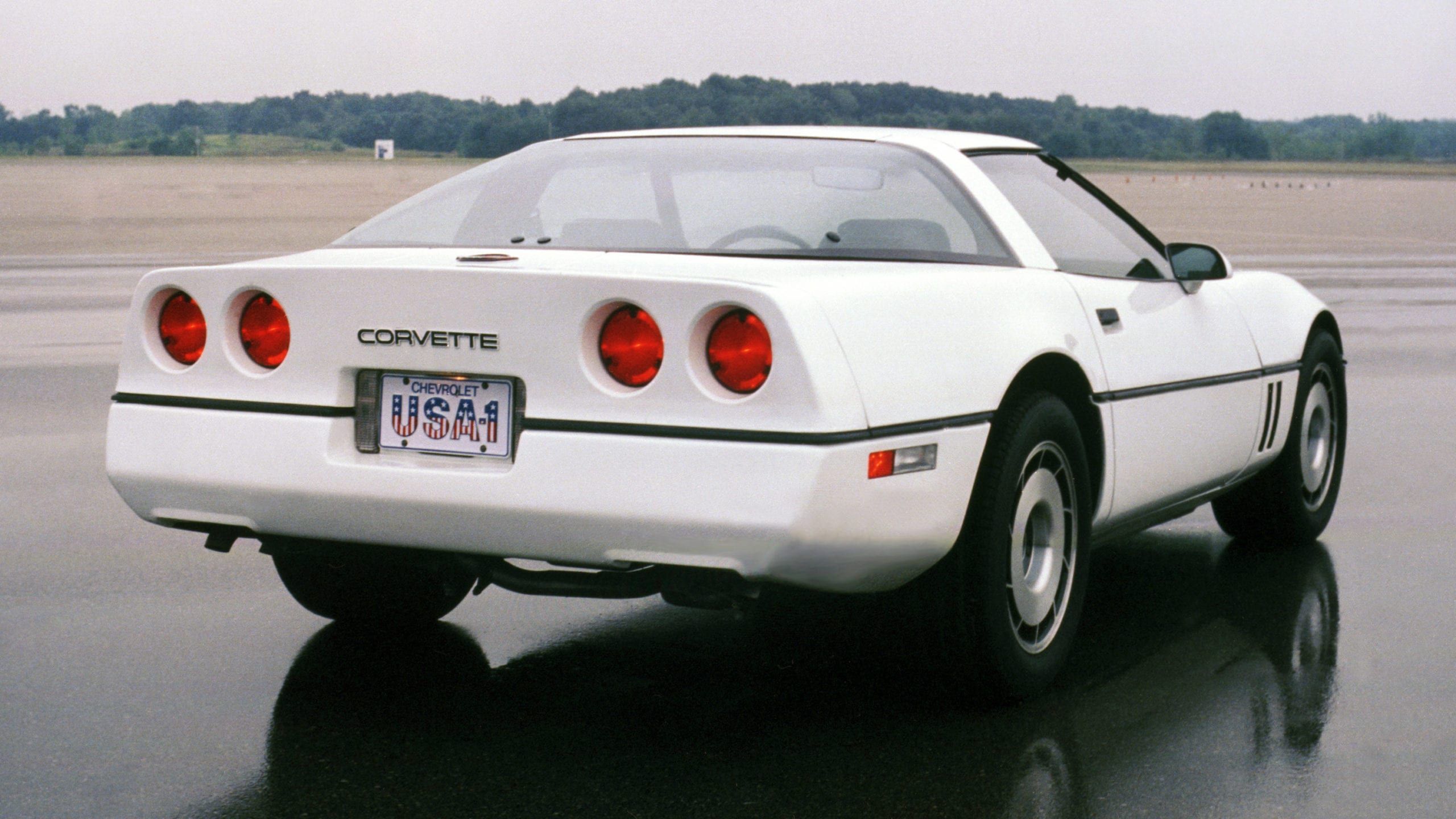 1984-Chevrolet-Corvette-C4