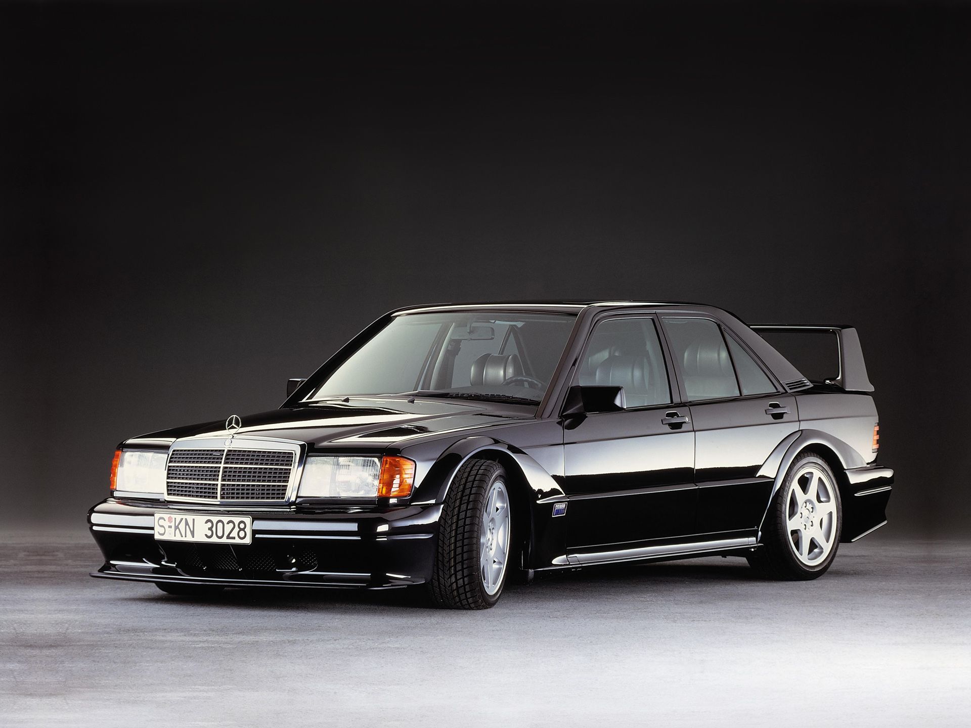 1990-Mercedes-Benz-190E-Evolution-II-001-1440