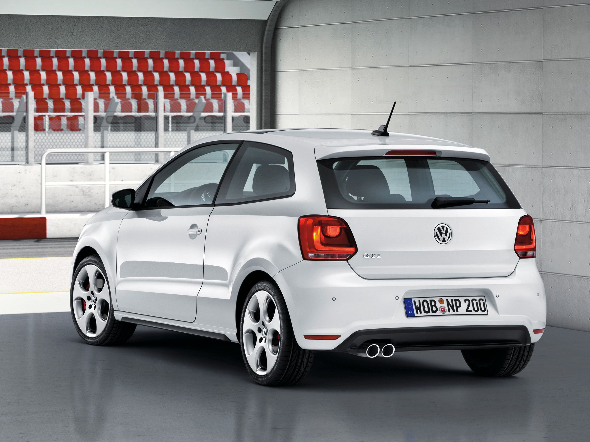2010-Volkswagen-Polo-GTI-003-1536