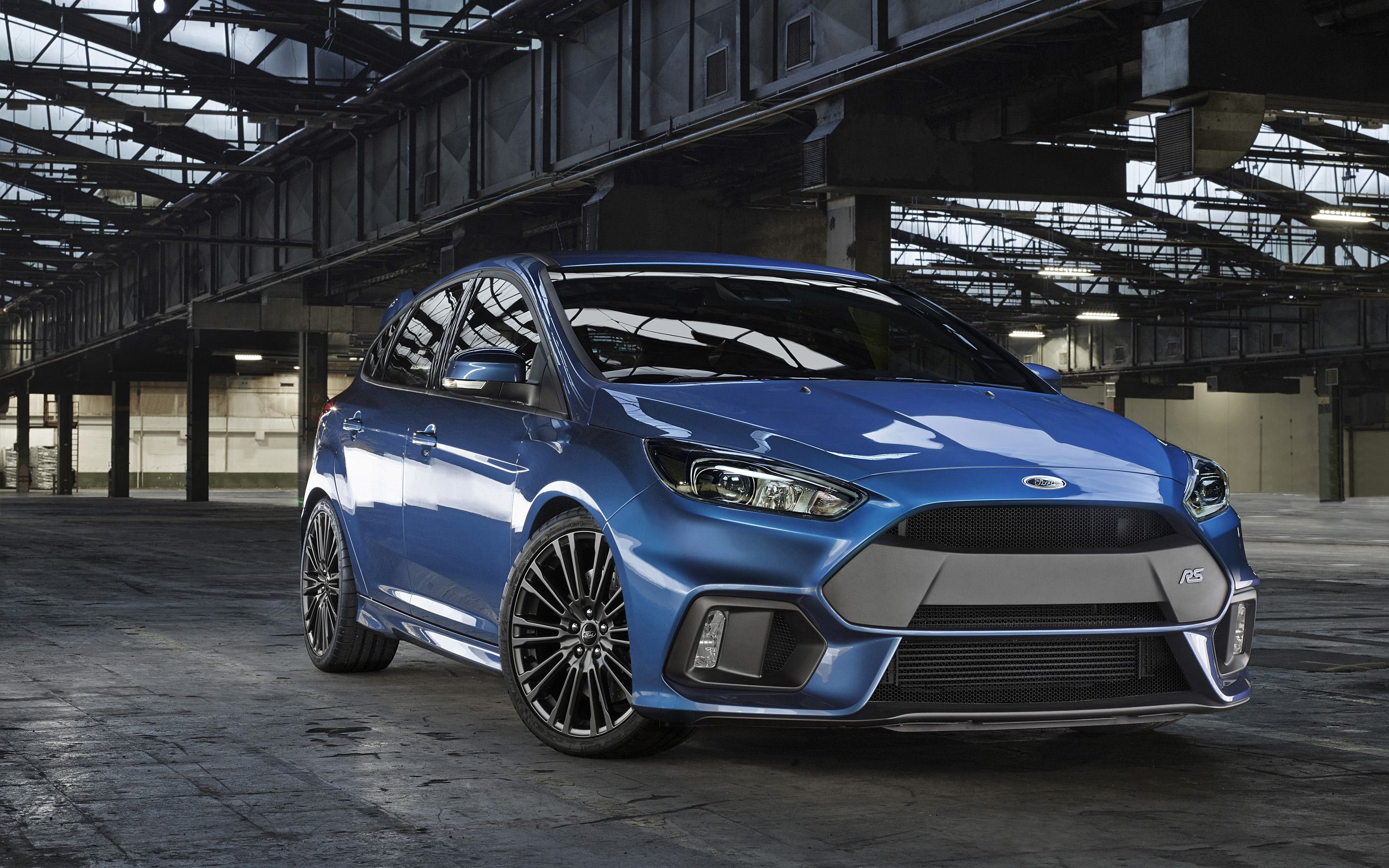 2016-Ford-Focus-RS-001-1600