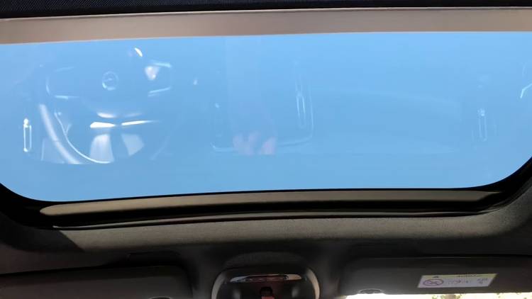 2021-XC40-Recharge-Panoramic-Sunroof.jpg