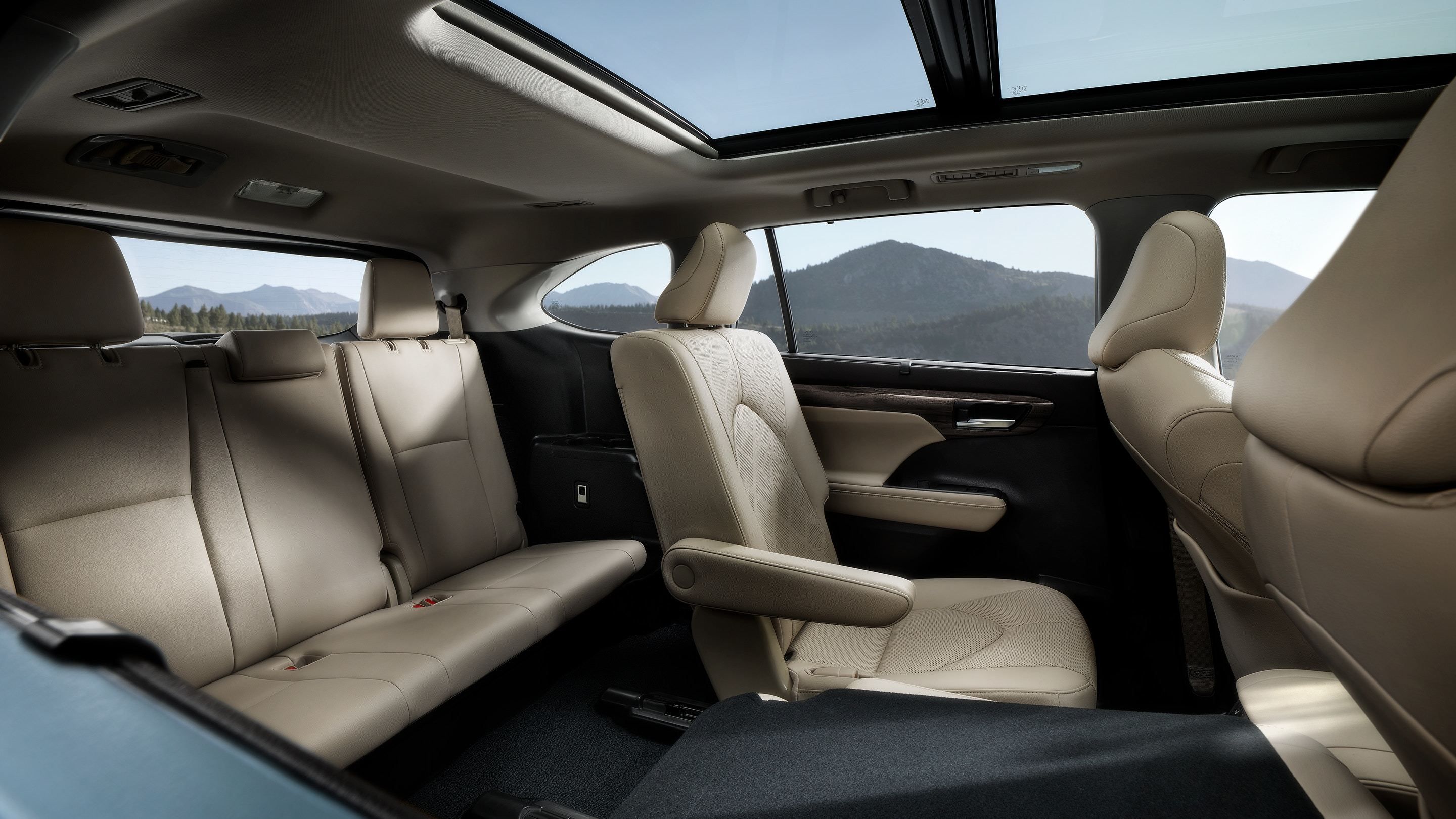 2023 Toyota Highlander Platinum interior in Harvest Beige