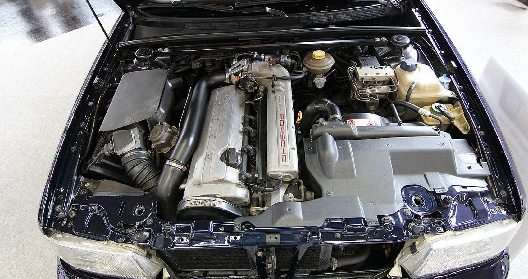 Audi RS2 Engine