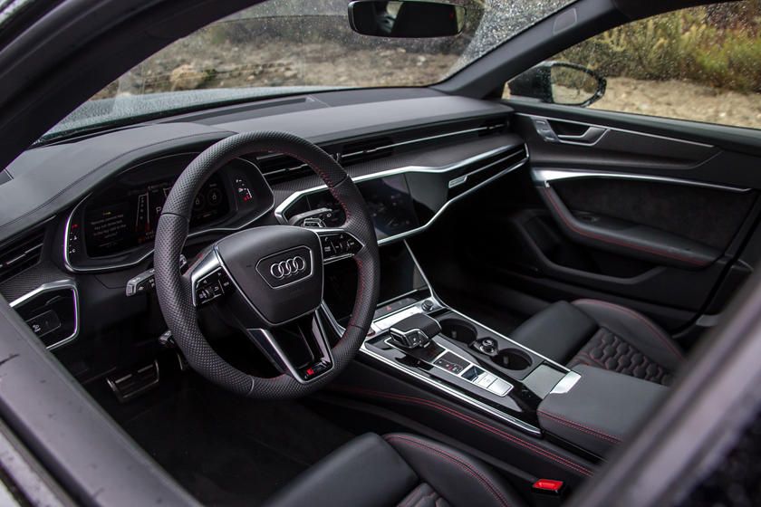 Audi RS6 Avant Inside