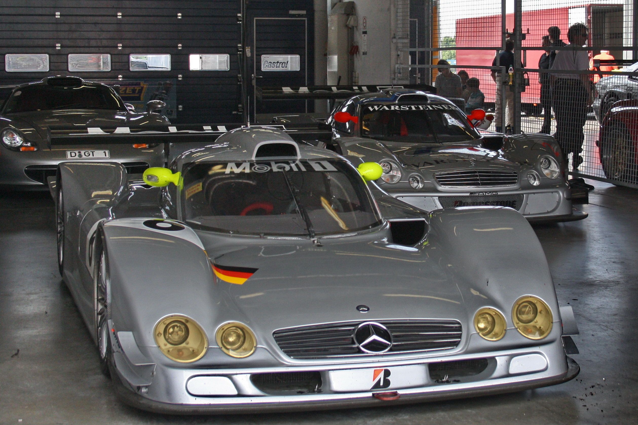 Worst Sports Cars: Mercedes CLK (first generation)