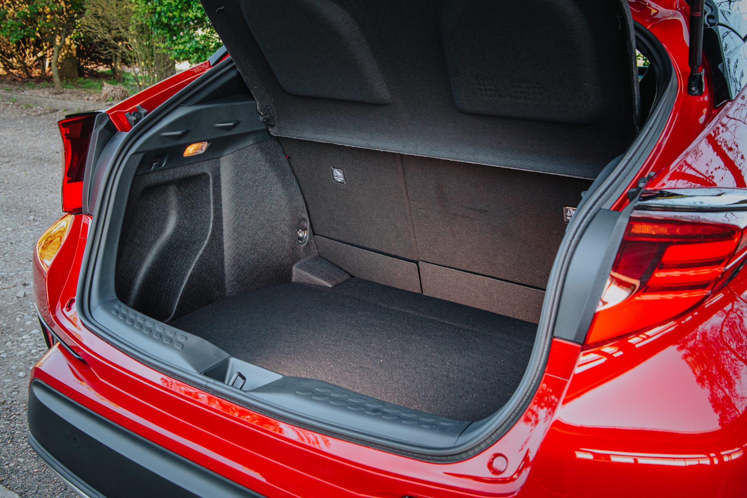 Hidden Features Of The Toyota C Hr Back Door You Didn'T Know! - h3bqx3w