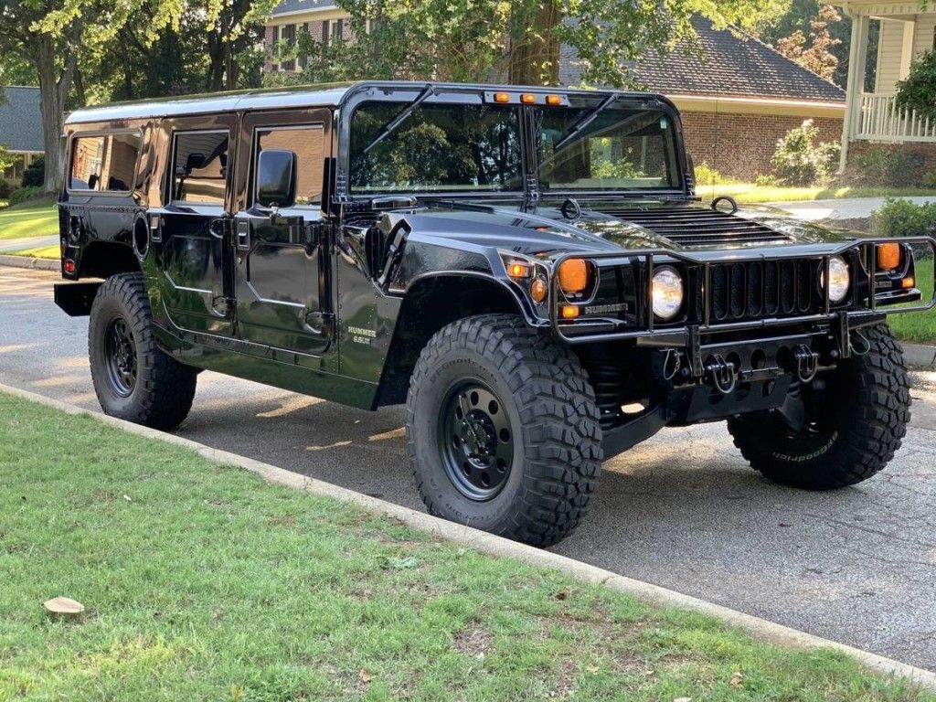 Hummer H1's First Generation