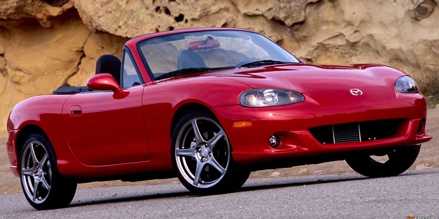Front 3/4 view of a red Mazdaspeed Miata (NB)