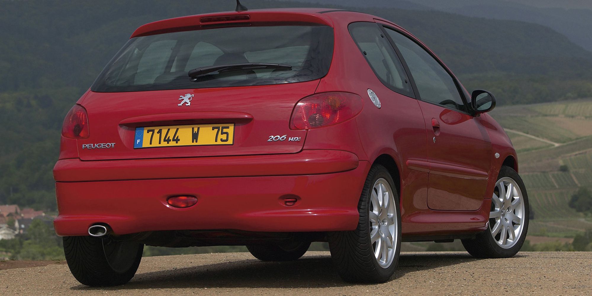 This Is What Makes The Peugeot 206 Awesome