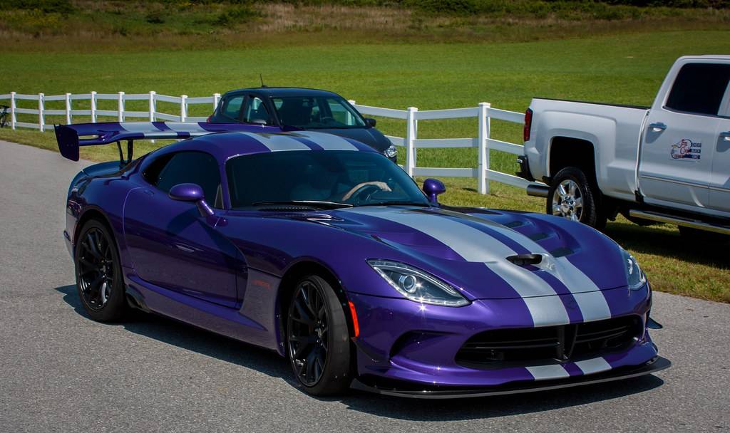 Here S How The Extreme Aero Package Gets The Best From The Dodge Viper Acr