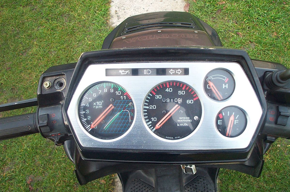 Torque vector displayed on the Honda FC50 Beat