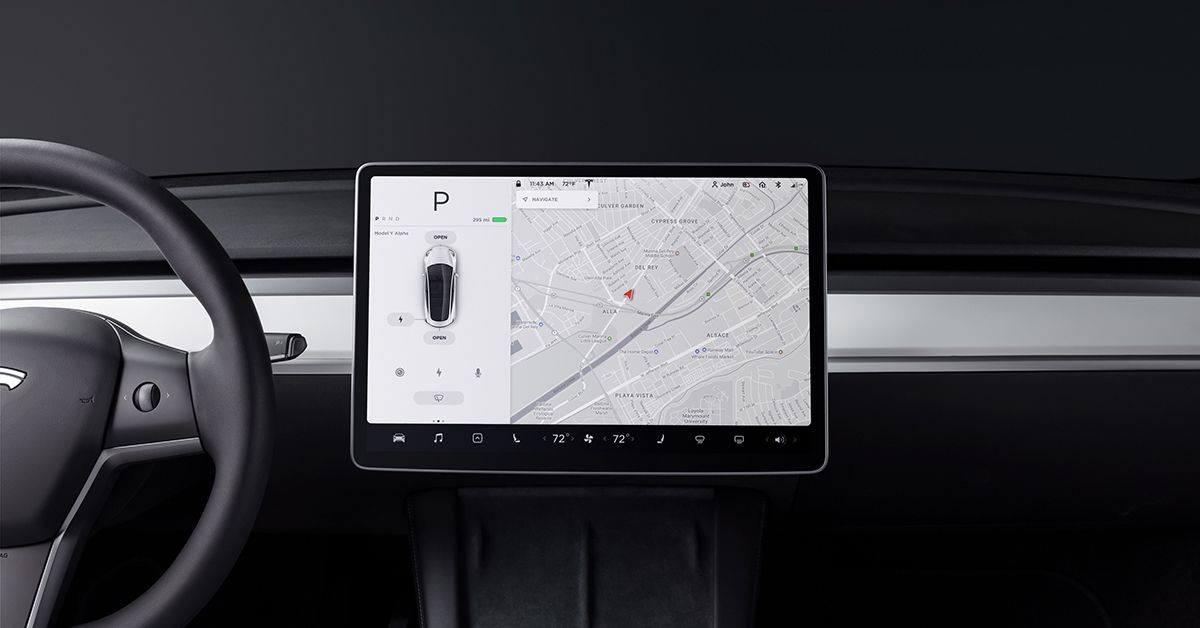 Here's Everything You Should Know About The Tesla Smart Summon Feature